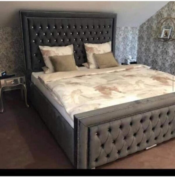 Princess Bumper Border Chesterfield Buttoned Bed Frame