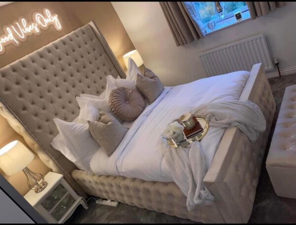 Empress Wing Bed