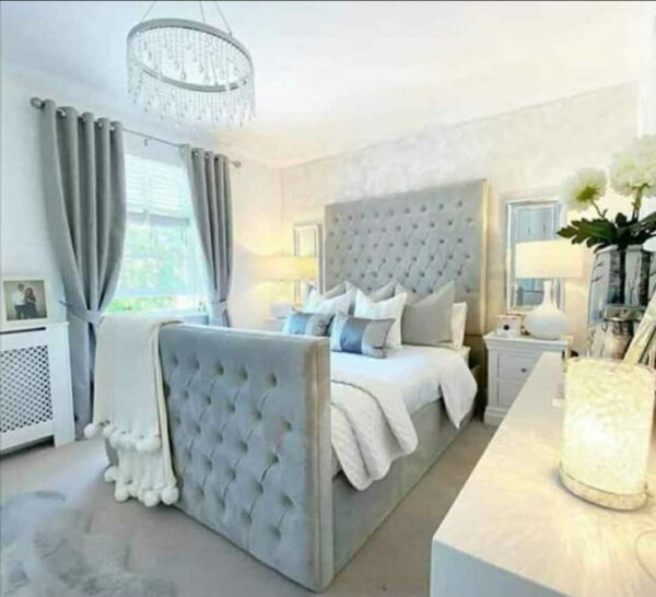 Chesterfield Bed