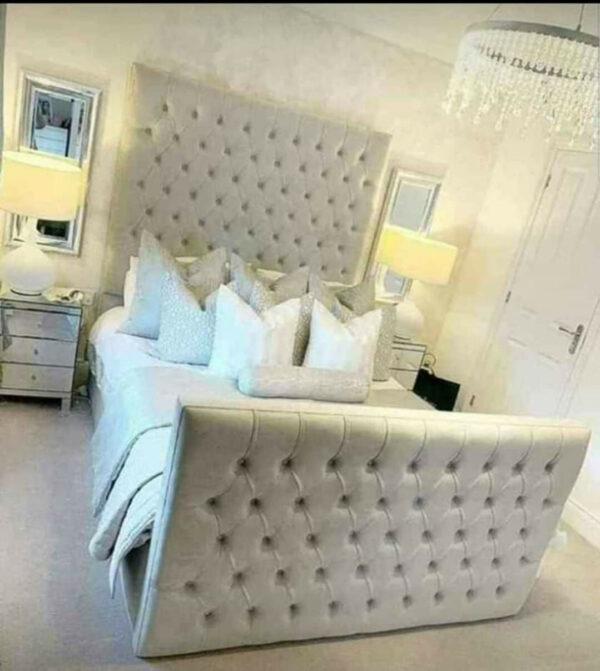 Chesterfield Bed