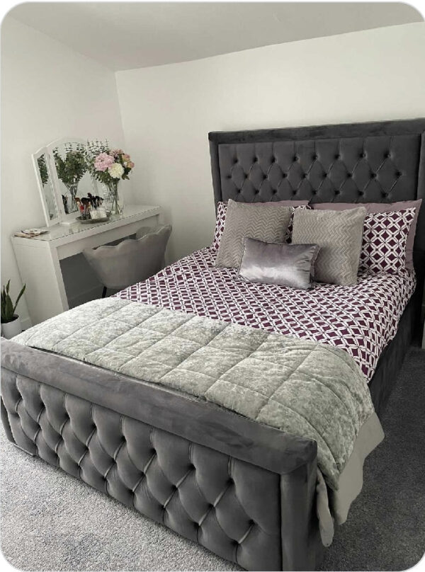 Princess Bumper Border Chesterfield Buttoned Bed Frame