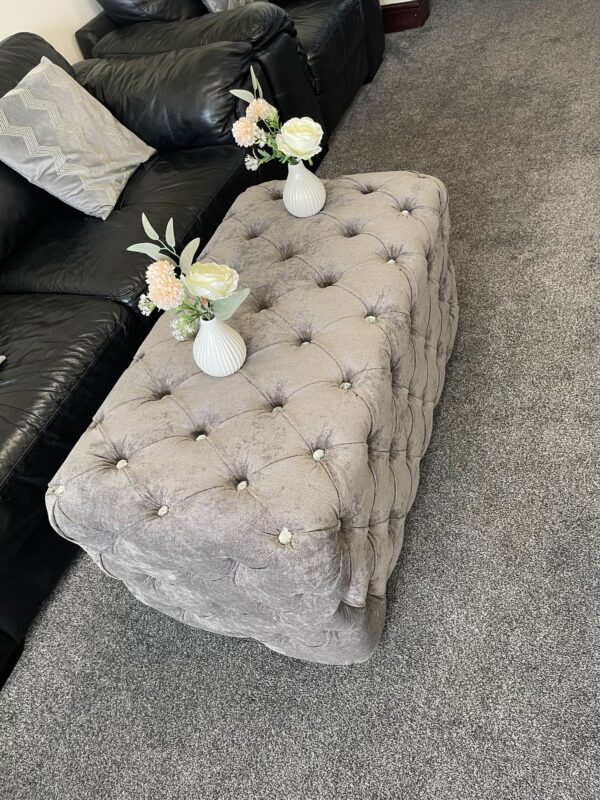 b11 Chesterfield Footstool Coffee Table