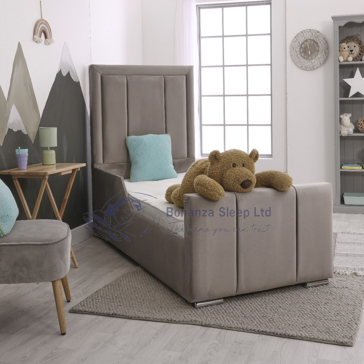 Buckingham Kids Panel Border Bed