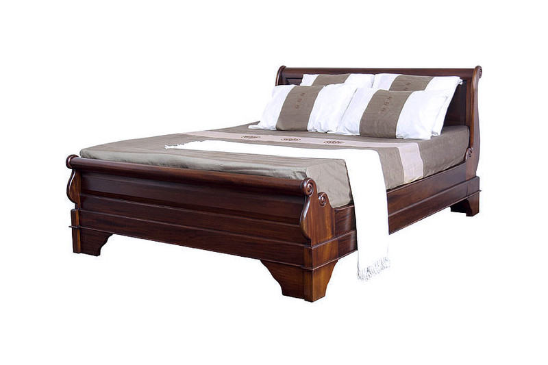 Queen-Size Sleigh Bed | Laurel Crown